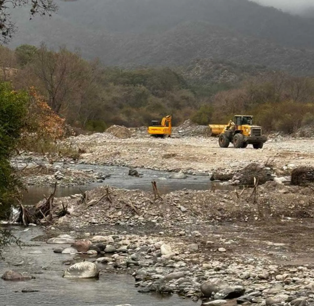 La SAT trabaja en el acueducto de La Toma de Vipos