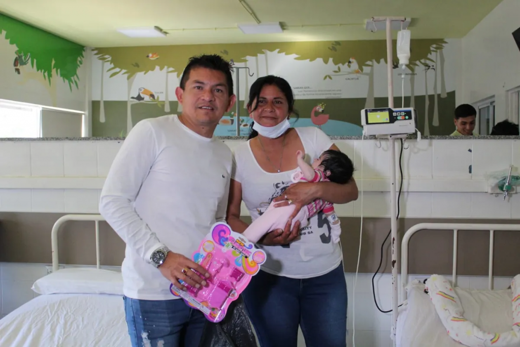 Los jugadores de Atlético visitaron el Hospital de Niños