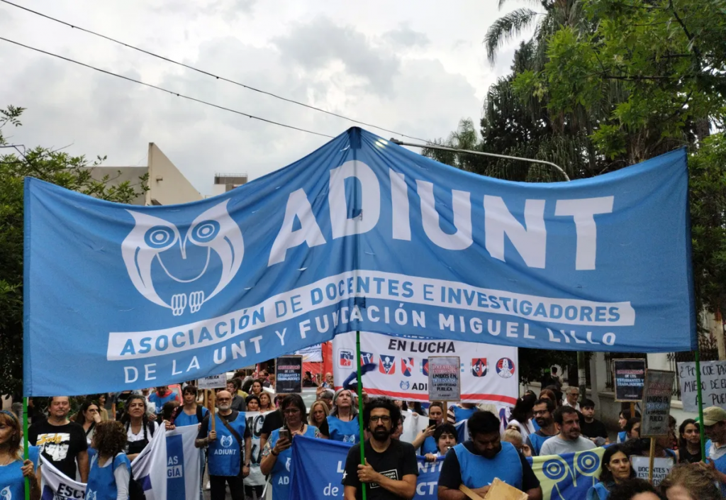 ADIUNT marcha esta tarde en defensa de la universidad pública